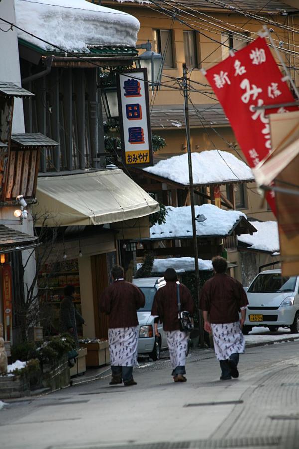 Shibu Hotel Yamanouchi  Buitenkant foto